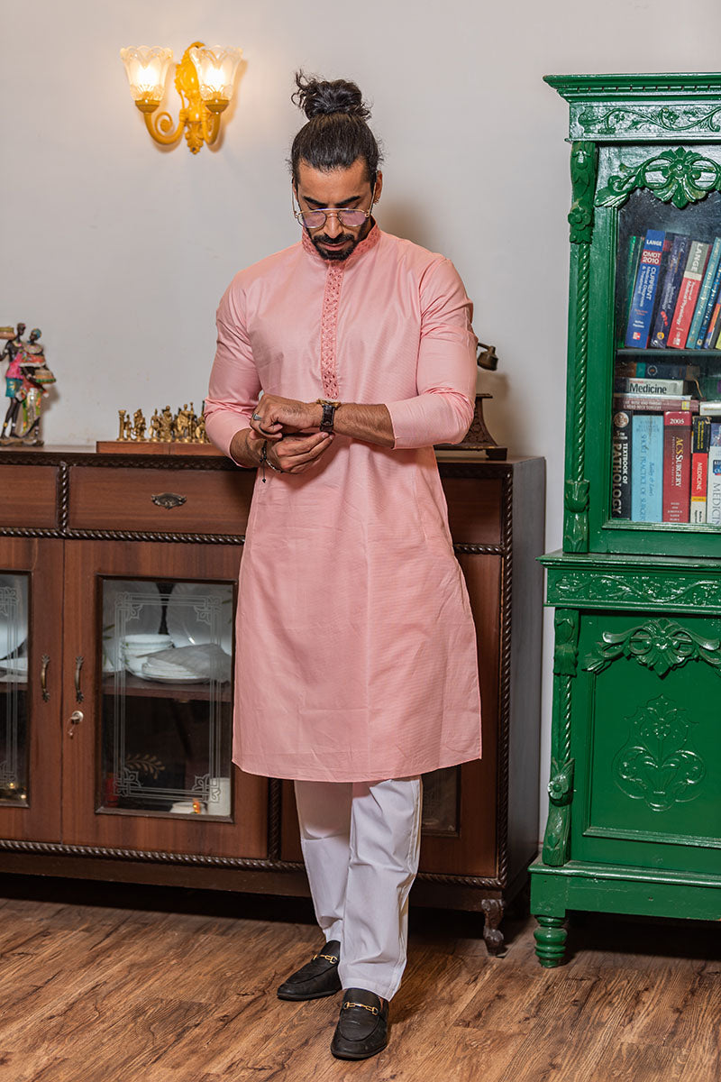 Thread Embroidered Cotton Kurta