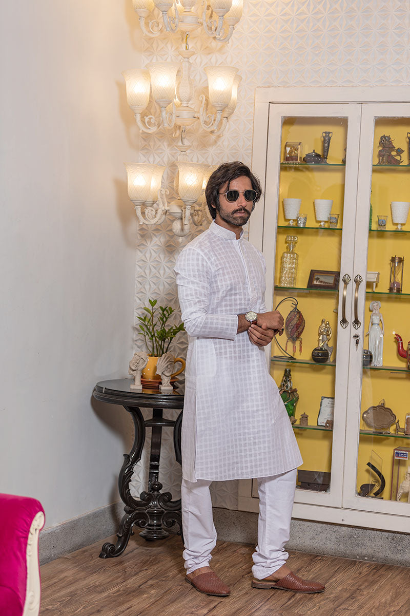 Self Checkered Design Kurta with Neck and Collar Embroidery White