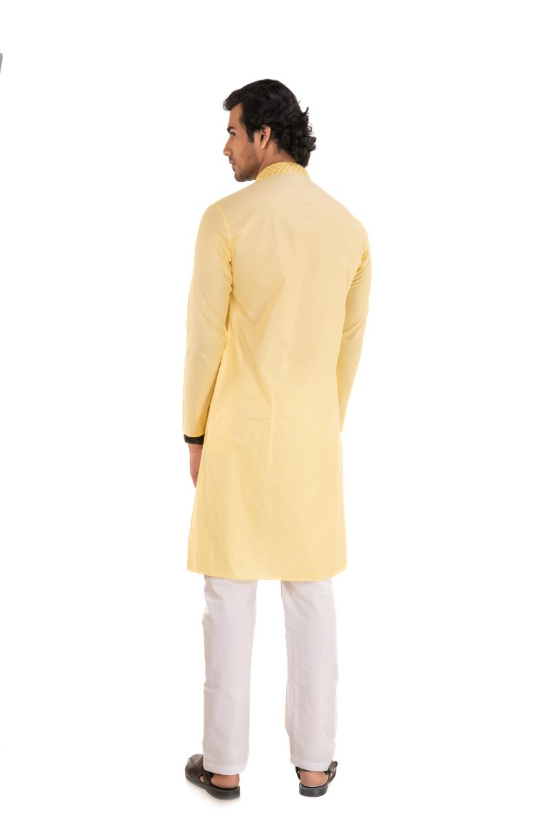Men's Solid Regular Cotton Kurta